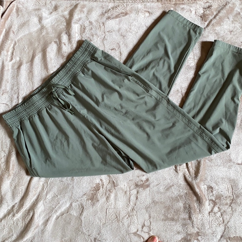 Gap Fit Joggers